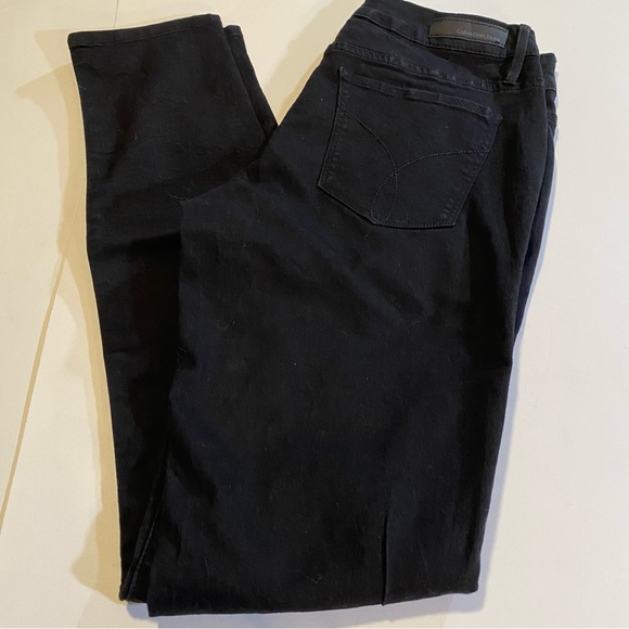 Calvin Klein skinny lightweight stretch jeans GUC, SZ 6 - Picture 9 of 10